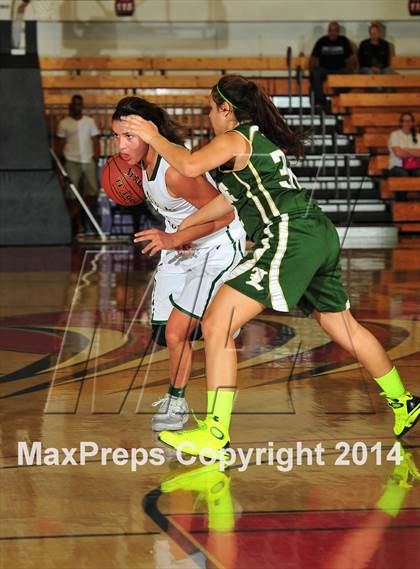 Thumbnail 1 in Lakeside vs. Santa Barbara (CIF SS D3AA Final) photogallery.