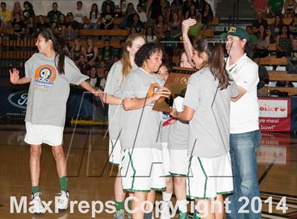 Thumbnail 3 in Lakeside vs. Santa Barbara (CIF SS D3AA Final) photogallery.