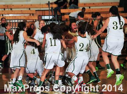Thumbnail 1 in Lakeside vs. Santa Barbara (CIF SS D3AA Final) photogallery.