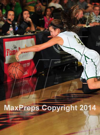 Thumbnail 2 in Lakeside vs. Santa Barbara (CIF SS D3AA Final) photogallery.