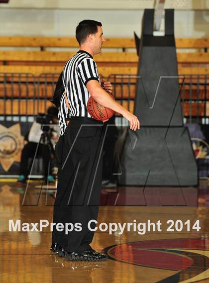 Thumbnail 3 in Lakeside vs. Santa Barbara (CIF SS D3AA Final) photogallery.