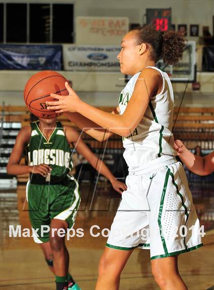 Thumbnail 1 in Lakeside vs. Santa Barbara (CIF SS D3AA Final) photogallery.