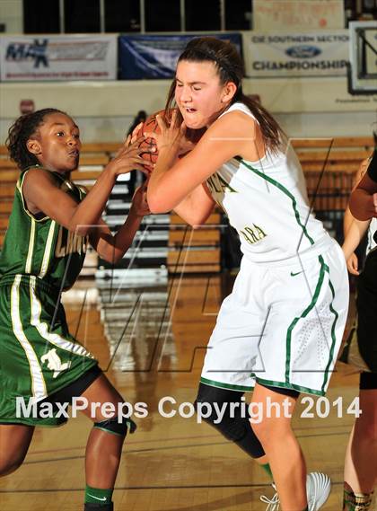 Thumbnail 3 in Lakeside vs. Santa Barbara (CIF SS D3AA Final) photogallery.