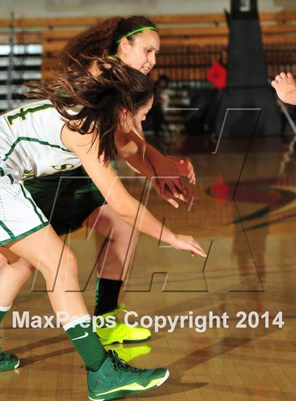 Thumbnail 2 in Lakeside vs. Santa Barbara (CIF SS D3AA Final) photogallery.