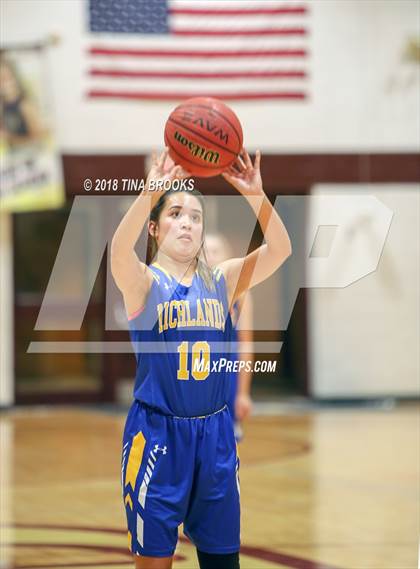 Thumbnail 1 in Richlands @ Kinston photogallery.