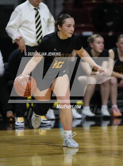 Thumbnail 3 in Middleton vs. Bishop Kelly (SIC Central Section 5A Final) photogallery.