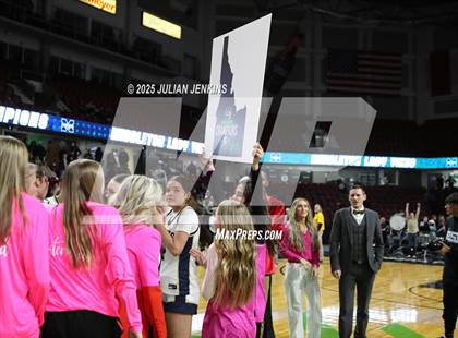 Thumbnail 2 in Middleton vs. Bishop Kelly (SIC Central Section 5A Final) photogallery.