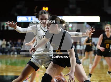 Thumbnail 2 in Middleton vs. Bishop Kelly (SIC Central Section 5A Final) photogallery.