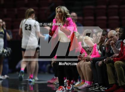 Thumbnail 2 in Middleton vs. Bishop Kelly (SIC Central Section 5A Final) photogallery.