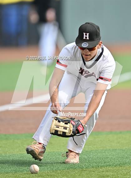 Thumbnail 2 in Flatirons Academy vs. Holly (CHSAA 1A State - Semifinal) photogallery.