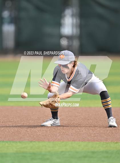 Thumbnail 2 in Flatirons Academy vs. Holly (CHSAA 1A State - Semifinal) photogallery.