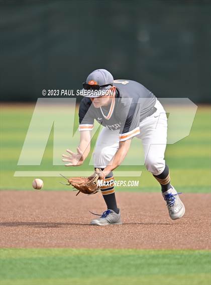 Thumbnail 3 in Flatirons Academy vs. Holly (CHSAA 1A State - Semifinal) photogallery.