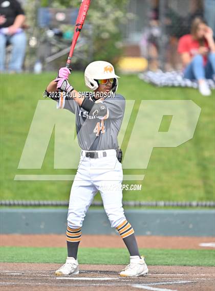 Thumbnail 3 in Flatirons Academy vs. Holly (CHSAA 1A State - Semifinal) photogallery.