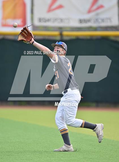 Thumbnail 3 in Flatirons Academy vs. Holly (CHSAA 1A State - Semifinal) photogallery.