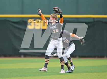 Thumbnail 3 in Flatirons Academy vs. Holly (CHSAA 1A State - Semifinal) photogallery.
