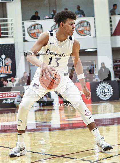 Thumbnail 3 in Oak Hill Academy vs. Brewster Academy (Spalding Hoophall Classic) photogallery.