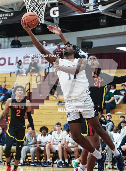 Thumbnail 3 in Oak Hill Academy vs. Brewster Academy (Spalding Hoophall Classic) photogallery.