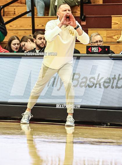 Thumbnail 3 in Oak Hill Academy vs. Brewster Academy (Spalding Hoophall Classic) photogallery.