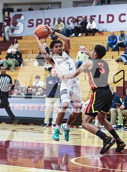 Thumbnail 2 in Oak Hill Academy vs. Brewster Academy (Spalding Hoophall Classic) photogallery.