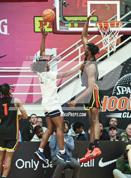 Thumbnail 3 in Oak Hill Academy vs. Brewster Academy (Spalding Hoophall Classic) photogallery.