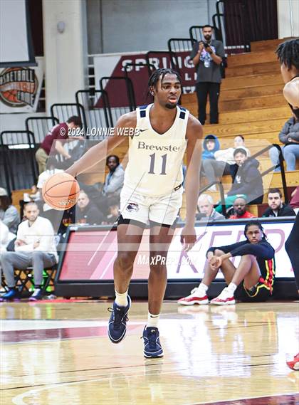 Thumbnail 3 in Oak Hill Academy vs. Brewster Academy (Spalding Hoophall Classic) photogallery.