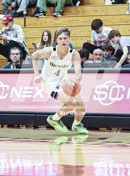Thumbnail 2 in Oak Hill Academy vs. Brewster Academy (Spalding Hoophall Classic) photogallery.