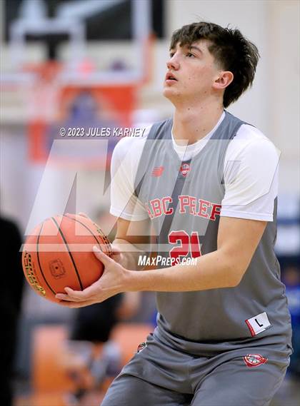 Thumbnail 3 in Skyline Prep vs Albuquerque Academy (Tarkanian Classic) photogallery.