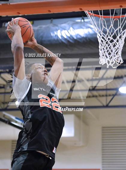 Thumbnail 1 in Skyline Prep vs Albuquerque Academy (Tarkanian Classic) photogallery.