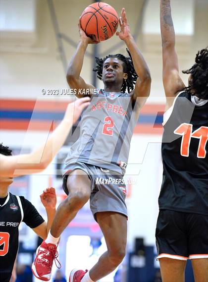 Thumbnail 1 in Skyline Prep vs Albuquerque Academy (Tarkanian Classic) photogallery.