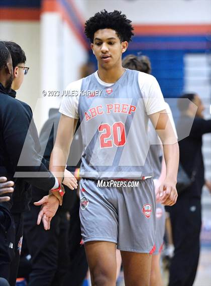 Thumbnail 1 in Skyline Prep vs Albuquerque Academy (Tarkanian Classic) photogallery.