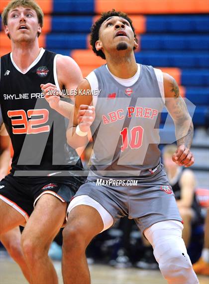 Thumbnail 2 in Skyline Prep vs Albuquerque Academy (Tarkanian Classic) photogallery.