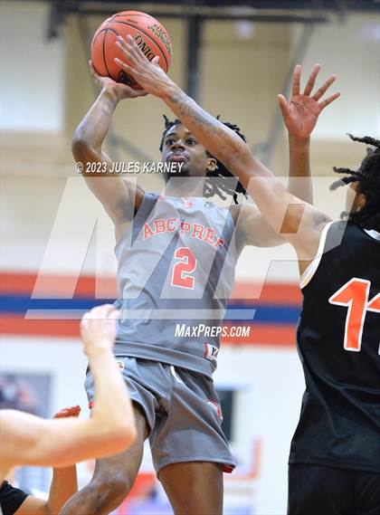 Thumbnail 2 in Skyline Prep vs Albuquerque Academy (Tarkanian Classic) photogallery.