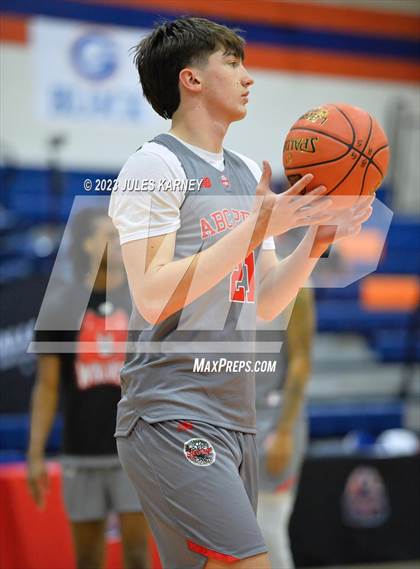 Thumbnail 1 in Skyline Prep vs Albuquerque Academy (Tarkanian Classic) photogallery.