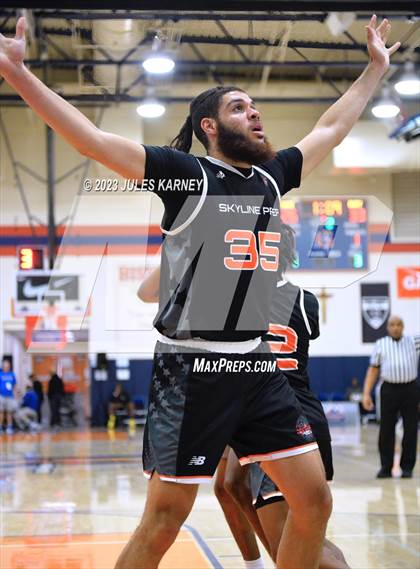 Thumbnail 2 in Skyline Prep vs Albuquerque Academy (Tarkanian Classic) photogallery.