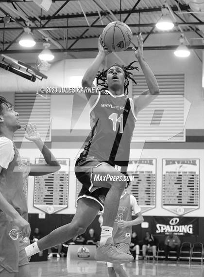 Thumbnail 3 in Skyline Prep vs Albuquerque Academy (Tarkanian Classic) photogallery.
