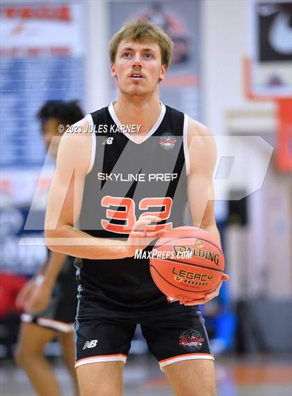 Thumbnail 2 in Skyline Prep vs Albuquerque Academy (Tarkanian Classic) photogallery.