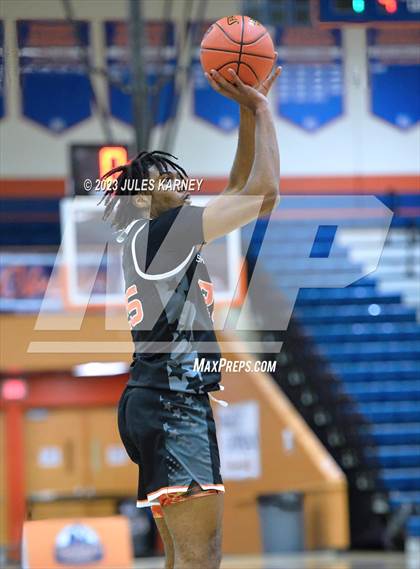 Thumbnail 2 in Skyline Prep vs Albuquerque Academy (Tarkanian Classic) photogallery.