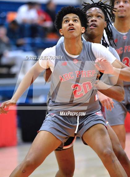 Thumbnail 1 in Skyline Prep vs Albuquerque Academy (Tarkanian Classic) photogallery.