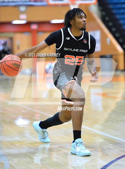 Thumbnail 3 in Skyline Prep vs Albuquerque Academy (Tarkanian Classic) photogallery.