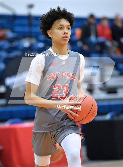 Thumbnail 3 in Skyline Prep vs Albuquerque Academy (Tarkanian Classic) photogallery.