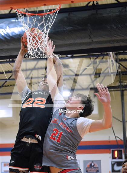 Thumbnail 2 in Skyline Prep vs Albuquerque Academy (Tarkanian Classic) photogallery.