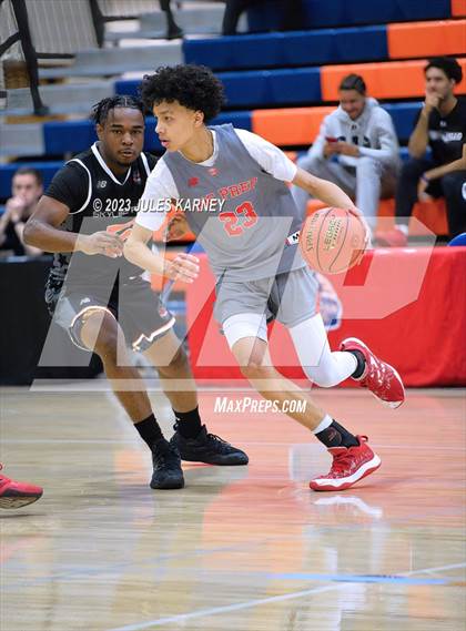 Thumbnail 1 in Skyline Prep vs Albuquerque Academy (Tarkanian Classic) photogallery.