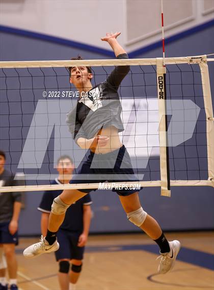 Thumbnail 3 in Whitney @ Vista del Lago photogallery.