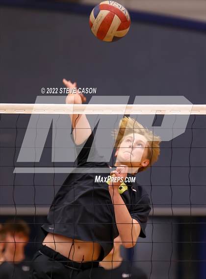 Thumbnail 2 in Whitney @ Vista del Lago photogallery.