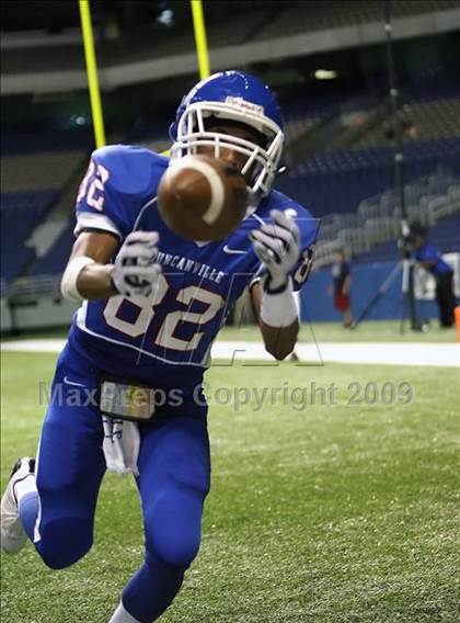 Thumbnail 1 in Permian vs. Duncanville (Texas Football Classic) photogallery.