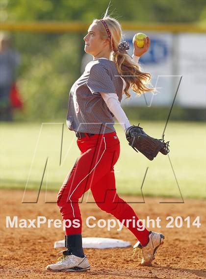 Thumbnail 2 in Soddy Daisy vs Oakland (TSSAA Class AAA Sectional Playoff) photogallery.