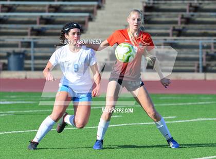 Thumbnail 3 in California vs. Clovis North photogallery.