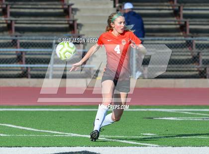 Thumbnail 2 in California vs. Clovis North photogallery.