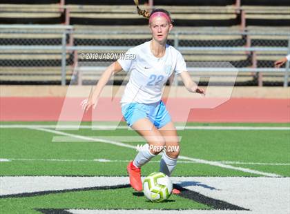 Thumbnail 3 in California vs. Clovis North photogallery.