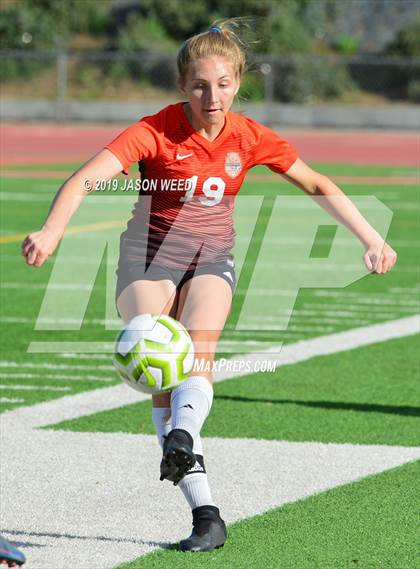 Thumbnail 2 in California vs. Clovis North photogallery.